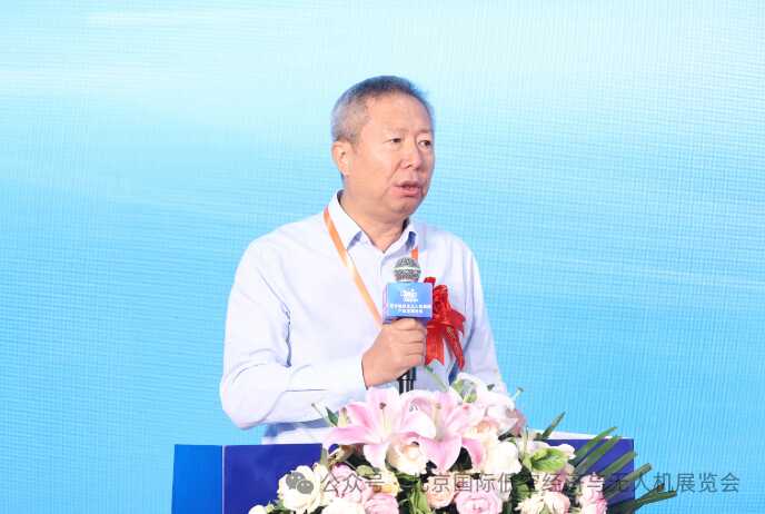 ��ꖺ��պ����W(xu��)ͨ���о����������S����ϯ�������H�Ϳս�(j��ng)��(j��)�o�˙C(j��)ϵ�y(t��ng)�a(ch��n)�I(y��)չ�[��